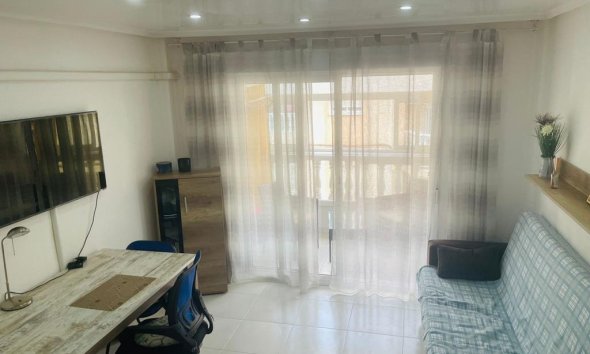 Apartamento - Segunda mano - Torrevieja -
                HABANERAS - LA LOMA