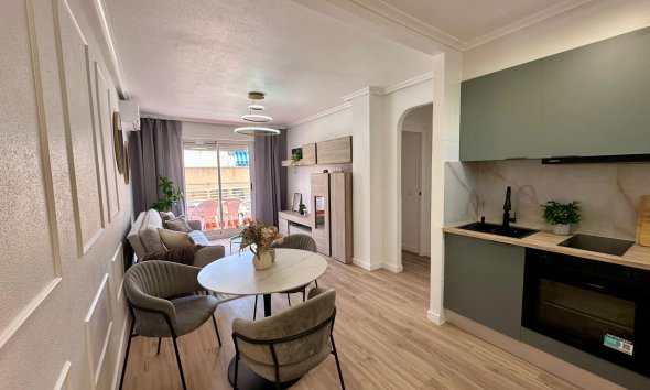 Apartamento - Segunda mano - Torrevieja - Habaneras