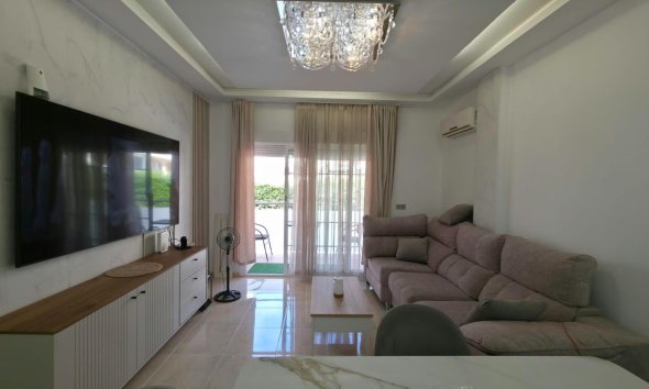 Apartamento - Segunda mano - Torrevieja - Nueva Torrevieja