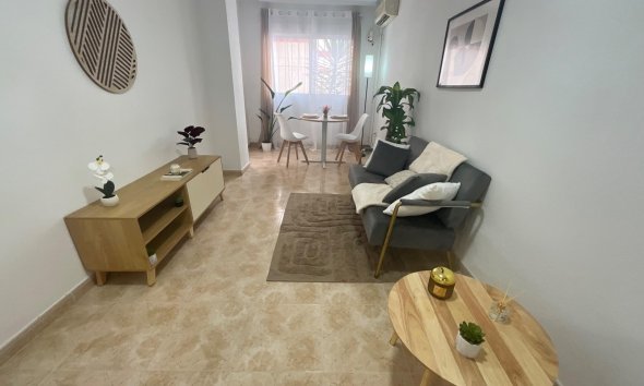 Apartamento - Segunda mano - Torrevieja - PARQUE DE LAS NACIONES
