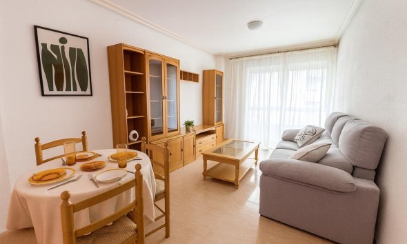 Apartamento - Segunda mano - Torrevieja -
                Parque Las Naciones