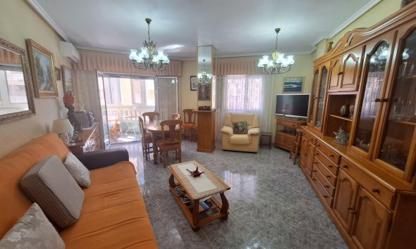 Apartamento - Segunda mano - Torrevieja -
                Playa de los Locos