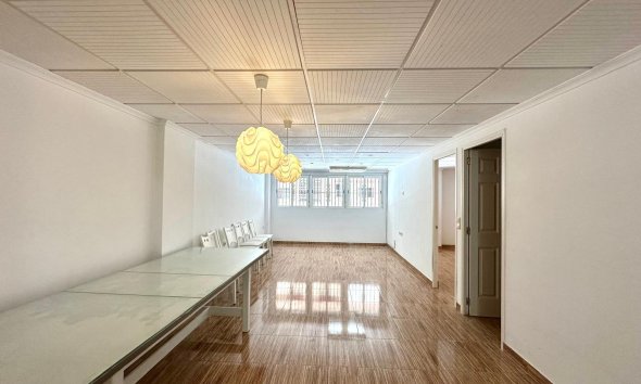 Apartamento - Segunda mano - Torrevieja - Playa del Cura