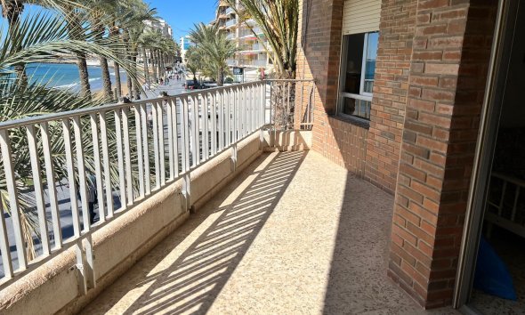 Apartamento - Segunda mano - Torrevieja - Playa del Cura