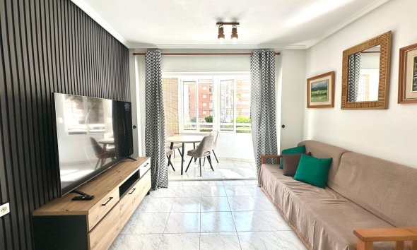 Apartamento - Segunda mano - Torrevieja - Playa del Cura