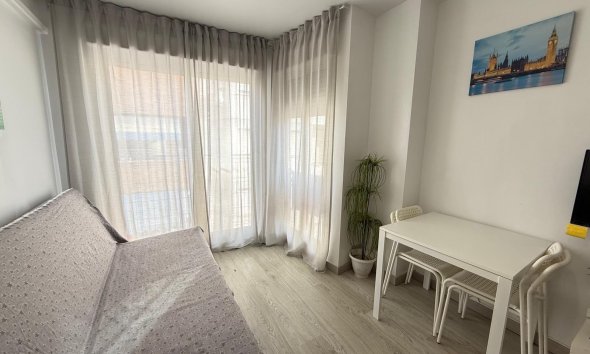 Apartamento - Segunda mano - Torrevieja - Playa del Cura