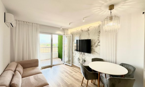 Apartamento - Segunda mano - Torrevieja - Punta Prima