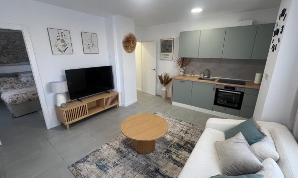 Apartamento - Segunda mano - Torrevieja -
                Zona Los Frutales