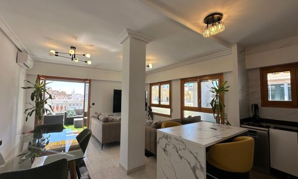 Apartman - Használt Ingatlanok - Torrevieja -
                Centrum