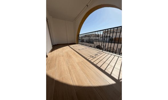 Apartment Penthouse - Wiederverkauf - Torrevieja -
                Costa Blanca