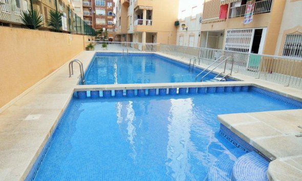 Apartment - Resale - Torrevieja -
                Acequion