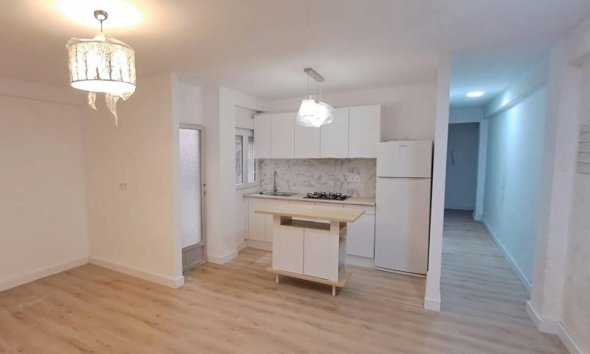 Apartment - Resale - Torrevieja - Centro