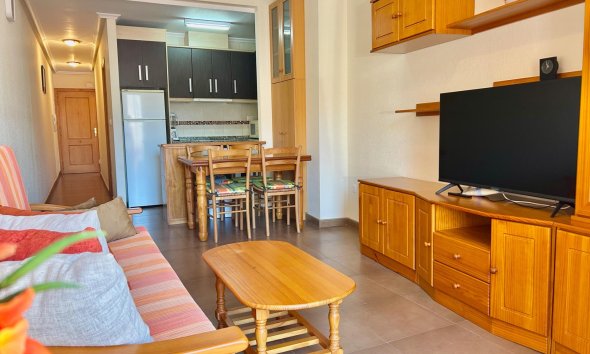 Apartment - Resale - Torrevieja -
                Centro
