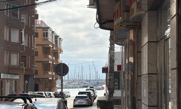 Apartment - Resale - Torrevieja -
                Costa Blanca