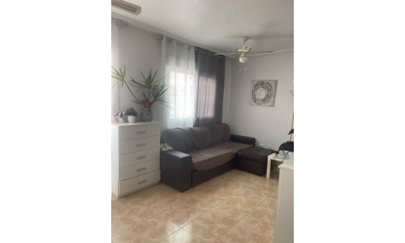 Apartment - Resale - Torrevieja - Playa de los Locos