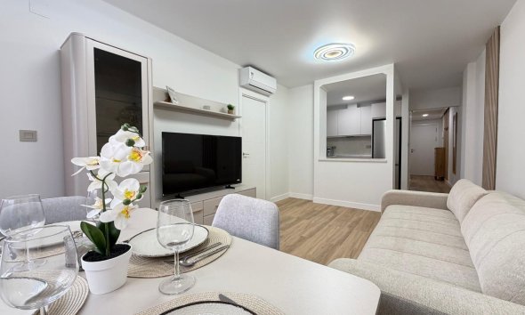 Appartement - Revente - Torrevieja -
                Centro