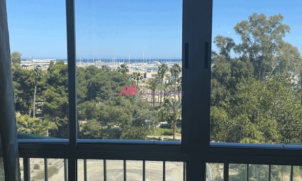 Appartement - Revente - Torrevieja -
                Costa Blanca