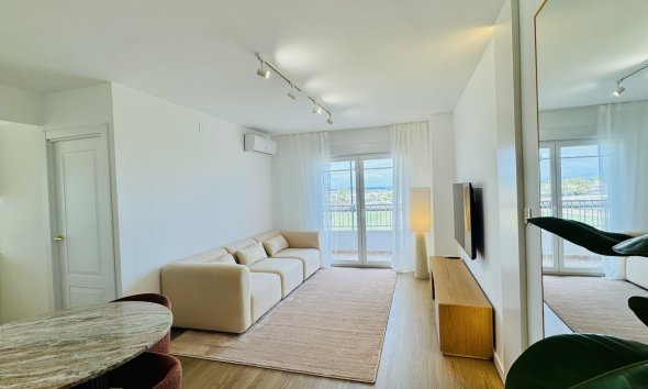 Attique - Revente - Punta Prima -
                Costa Blanca