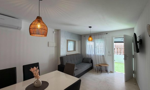 Bungaló - Használt Ingatlanok - Torrevieja -
                La Veleta