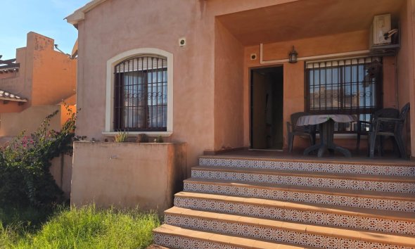 Bungaló - Használt Ingatlanok - Torrevieja -
                Zona Los Frutales