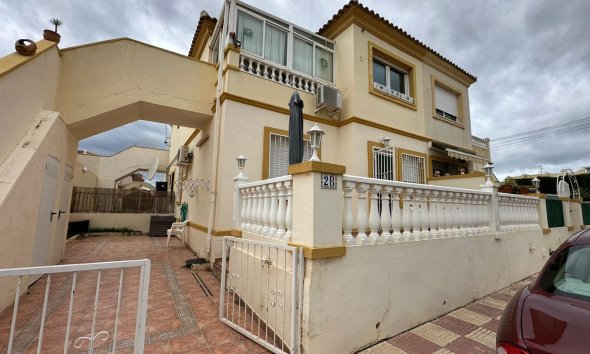 Bungalow - Resale - Orihuela Costa -
                Los Almendros-la Florida