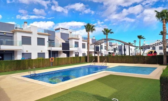 Bungalow - Resale - Pilar de la Horadada -
                Zona Pueblo