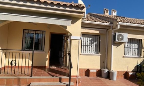 Bungalow - Revente - Guardamar del Segura -
                Costa Blanca