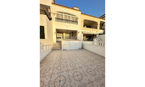 Bungalow - Revente - Orihuela -
                Inland
