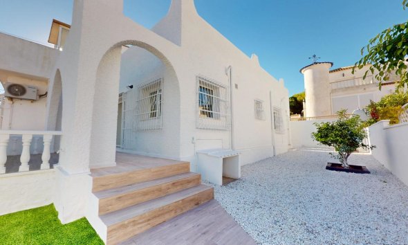 Bungalow - Revente - Villamartin -
                Costa Blanca