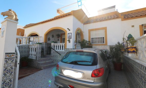 Bungalow - Segunda mano - Torrevieja -
                El Limonar