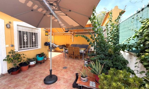 Bungalow - Segunda mano - Torrevieja -
                La Mata