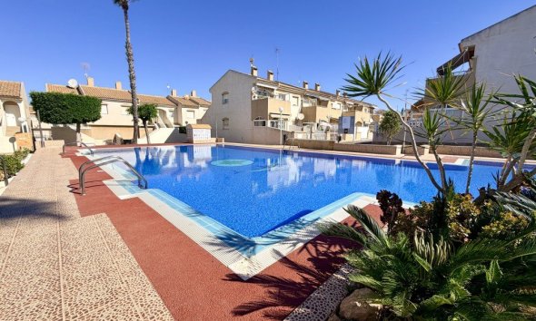 Casă înșiruită - Revânzare - Torrevieja -
                Costa Blanca
