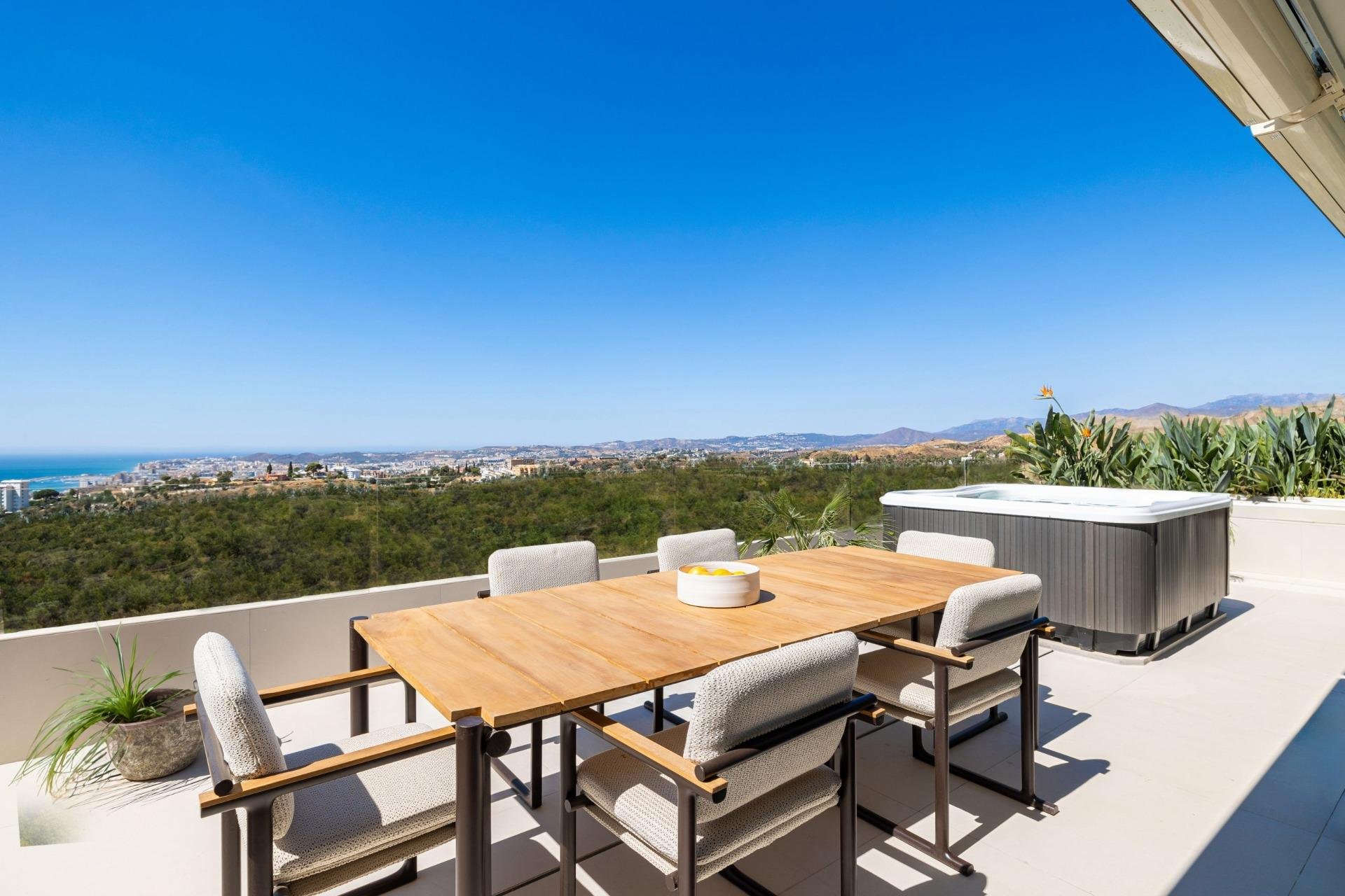 Construcție nouă - Apartament -
Fuengirola - Higueron