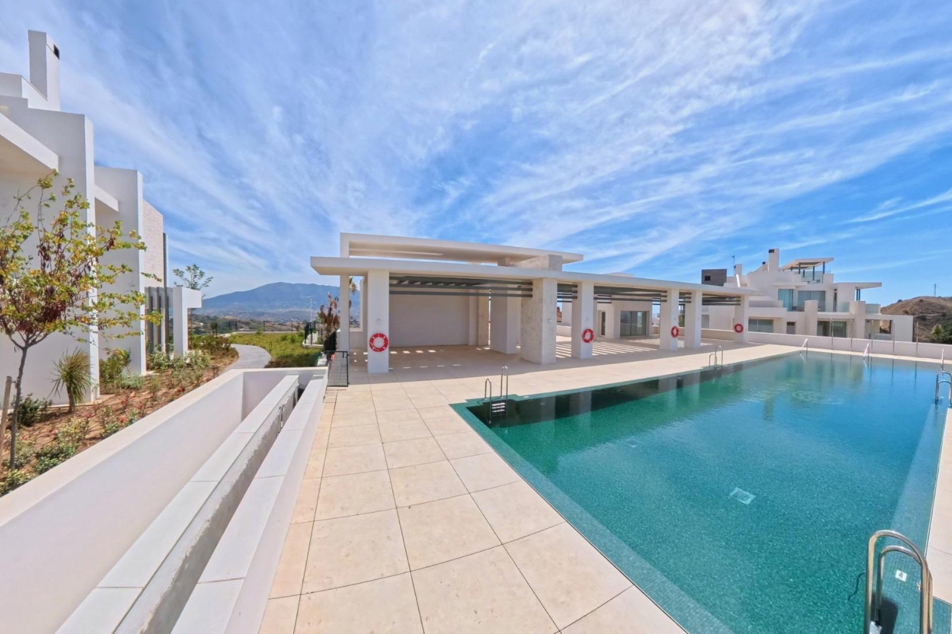 Construcție nouă - Apartament -
Ojen - El Soto De Marbella