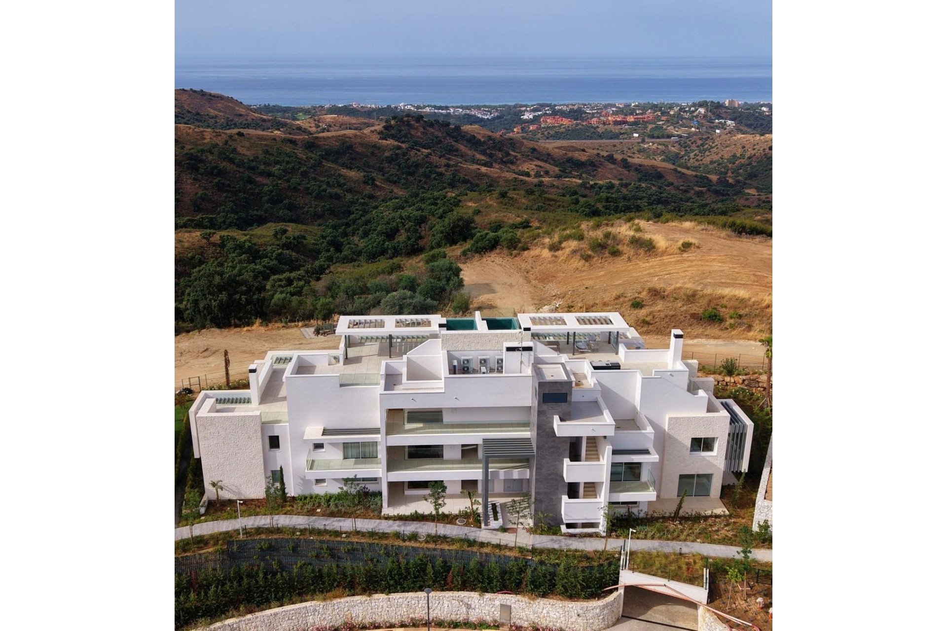 Construcție nouă - Apartament -
Ojen - El Soto De Marbella