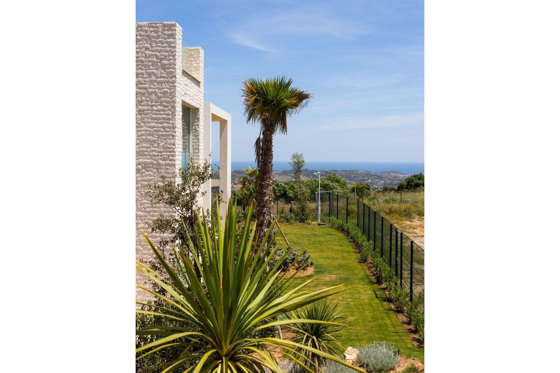 Construcție nouă - Apartament -
Ojen - El Soto De Marbella