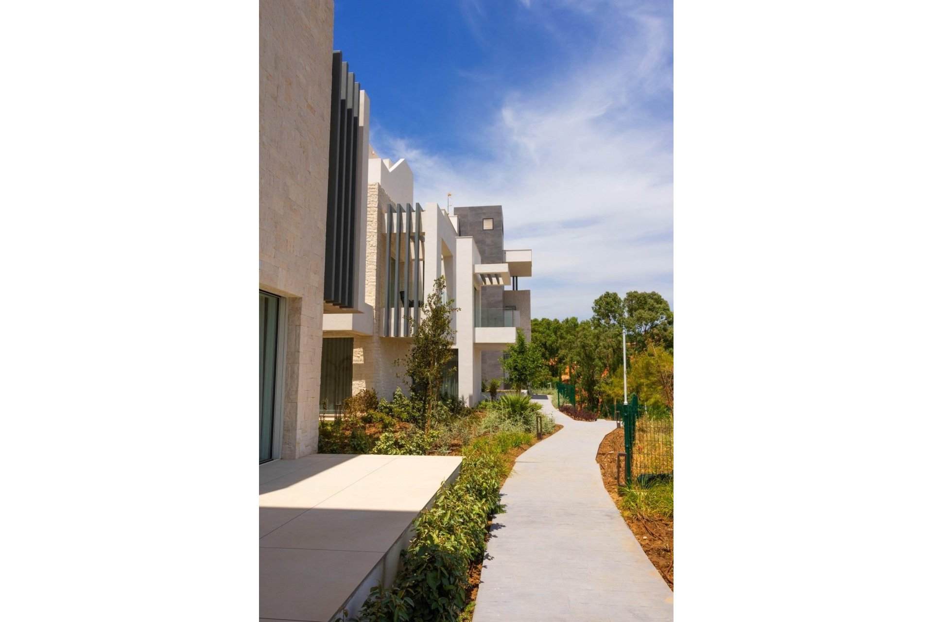 Construcție nouă - Apartament -
Ojen - El Soto De Marbella
