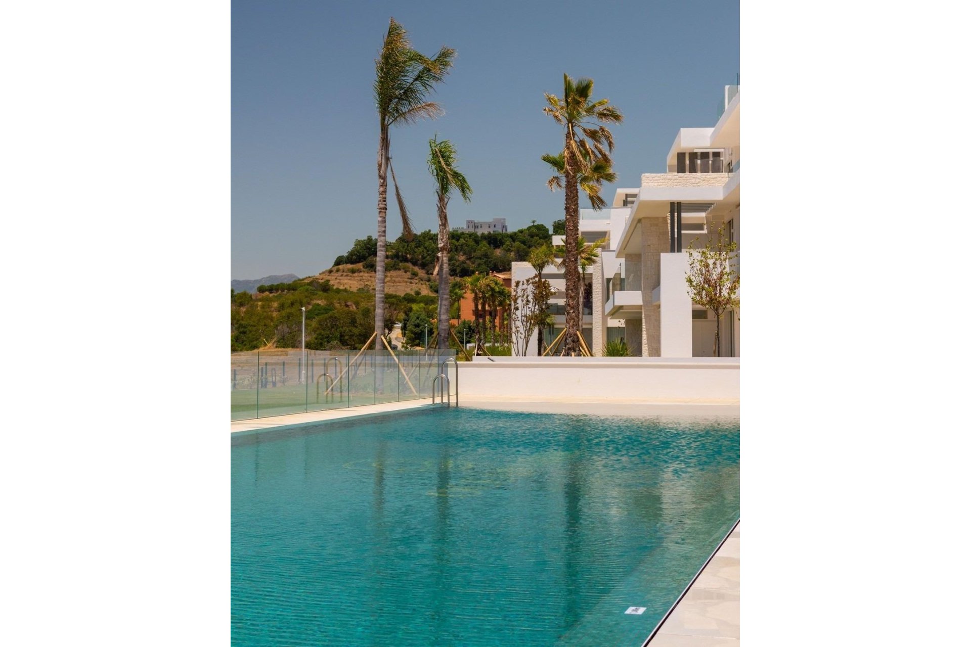 Construcție nouă - Apartament -
Ojen - El Soto De Marbella