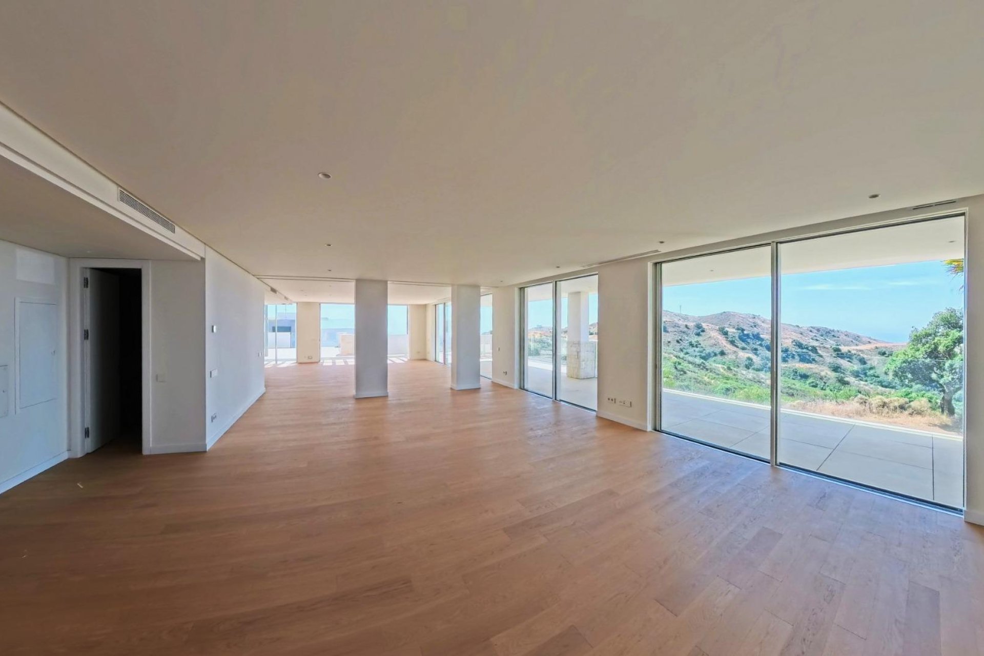 Construcție nouă - Apartament -
Ojen - El Soto De Marbella