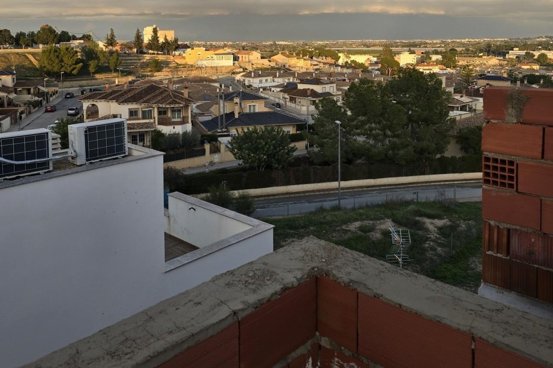 Construcție nouă - Casă înșiruită -
Bigastro - pueblo