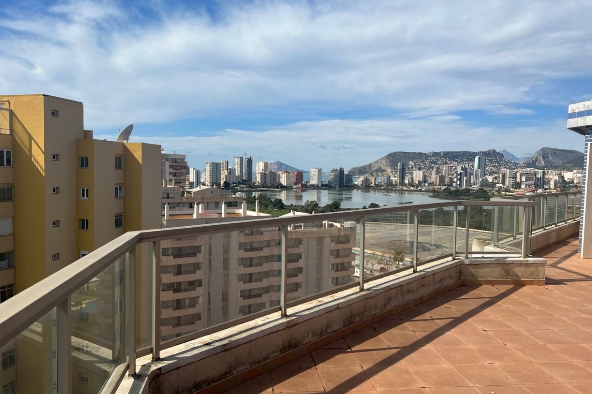 Construcție nouă - Mansardă -
Calpe - Playa La Fossa