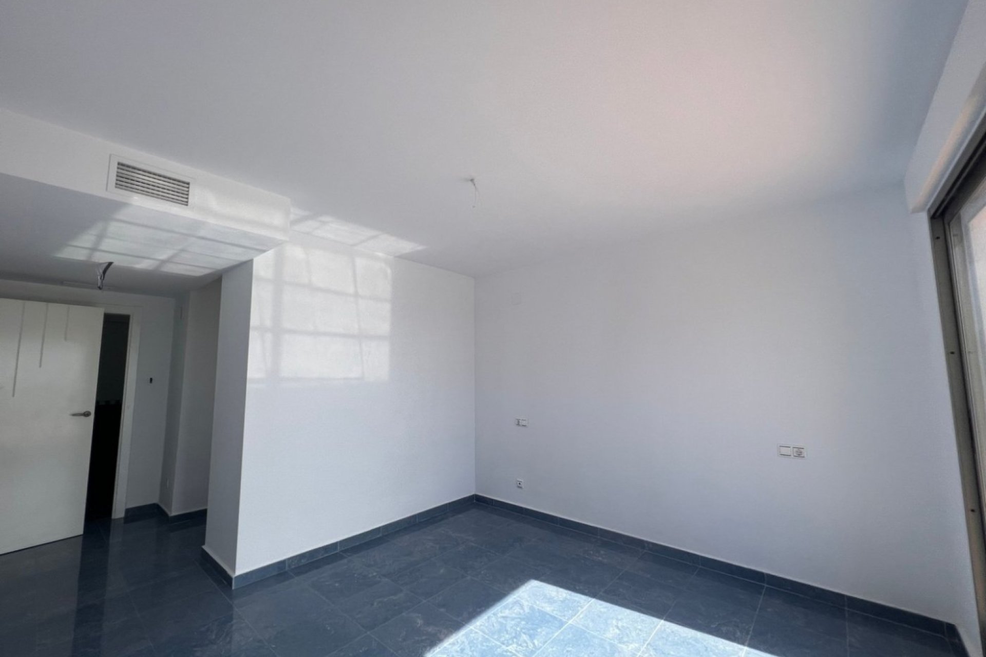 Construcție nouă - Mansardă -
Calpe - Playa La Fossa