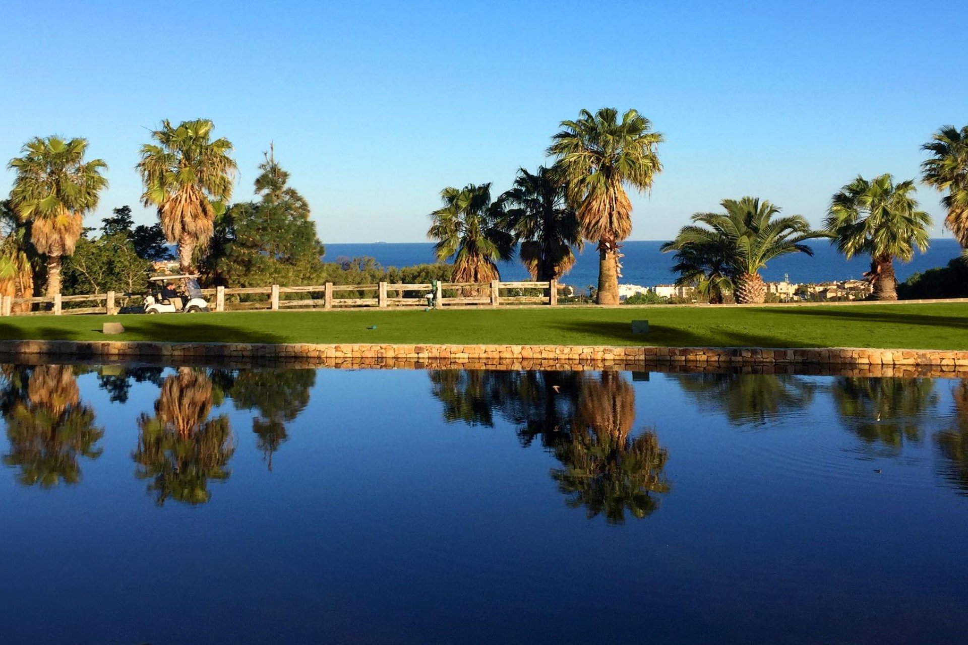 Construcție nouă - Mansardă -
Casares - Casares Playa
