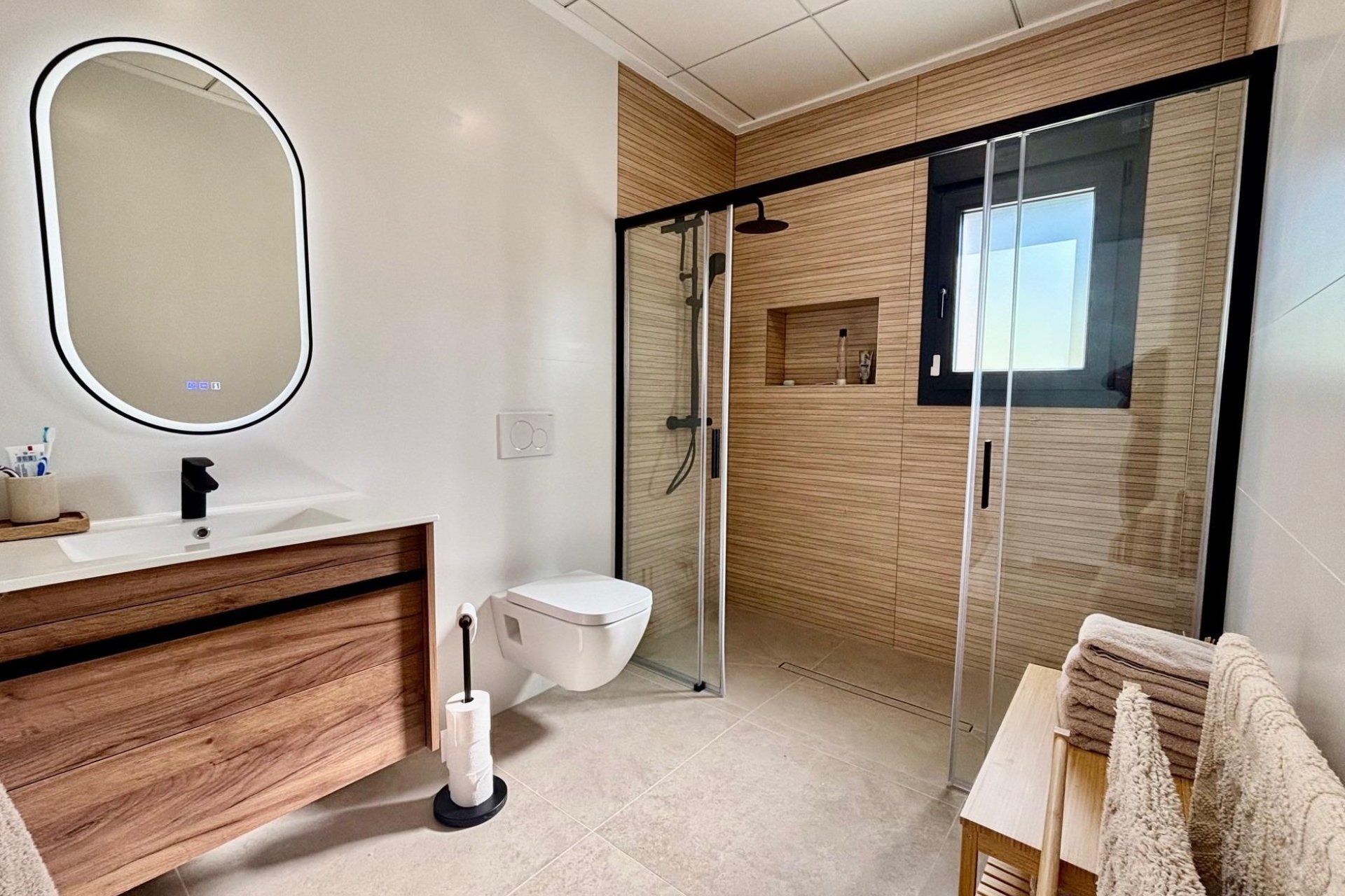 Construcție nouă - Vilă -
Rafal - polideportivo