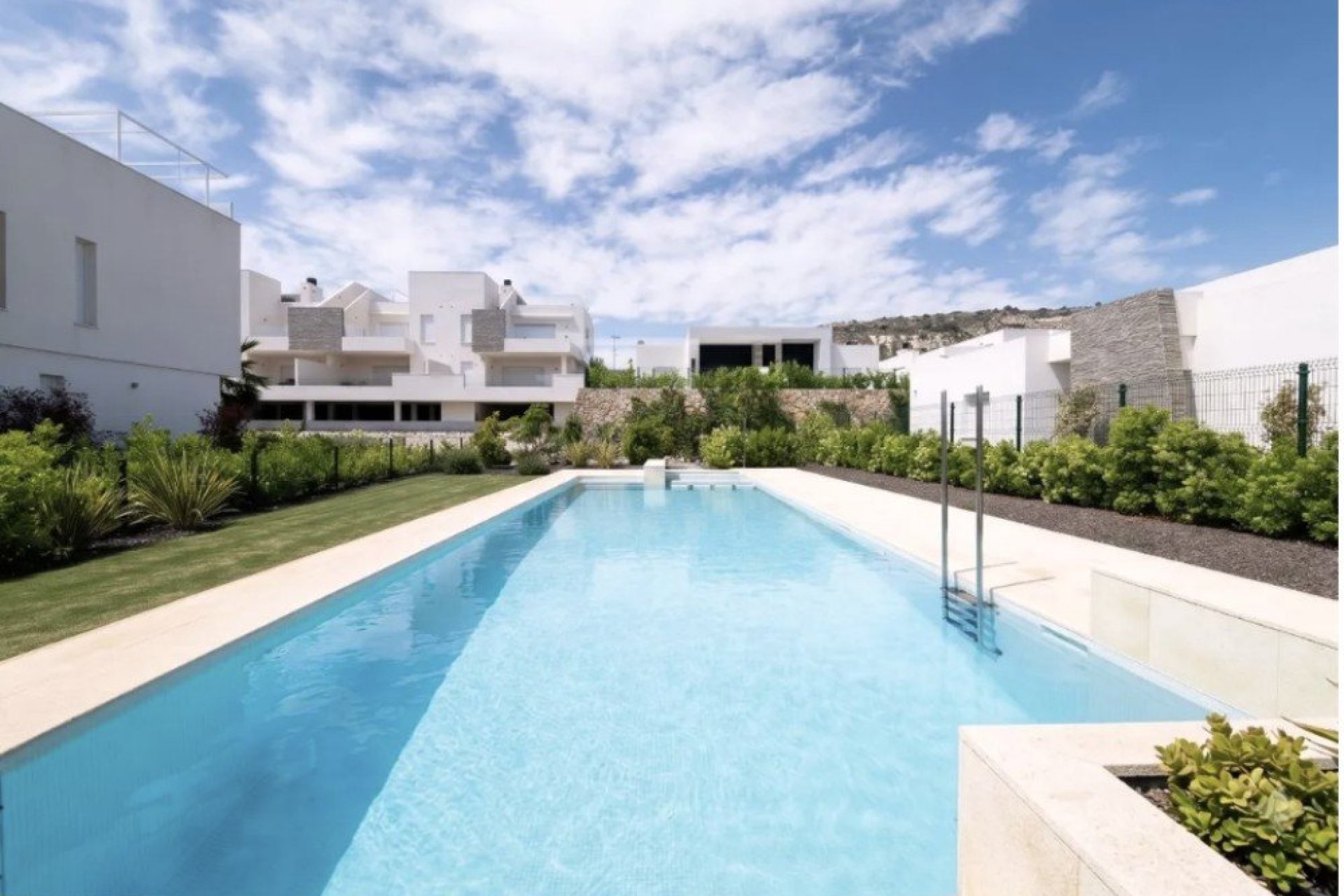 Használt Ingatlanok - Apartman -
Algorfa - Inland