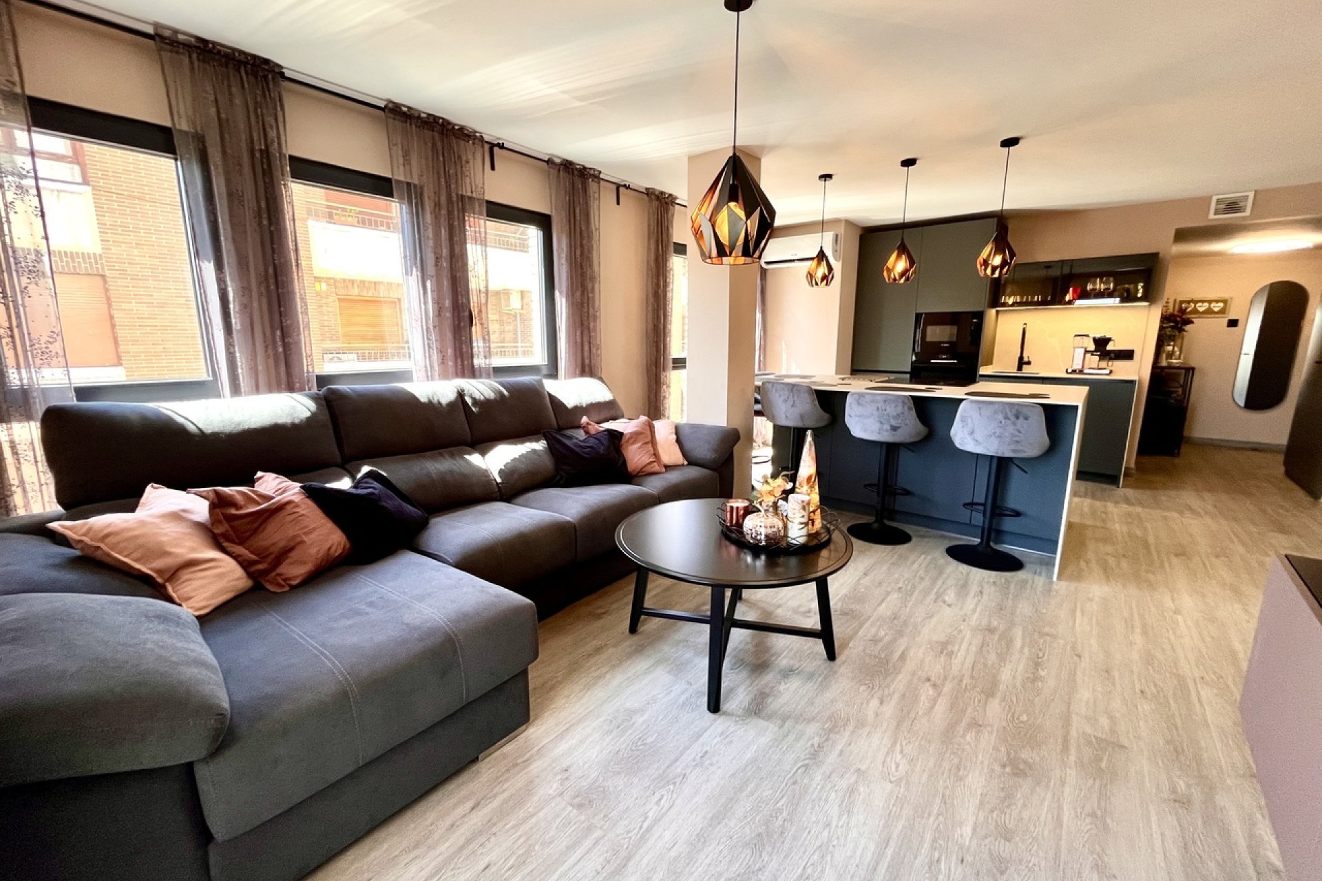 Használt Ingatlanok - Apartman -
Almoradí - Inland