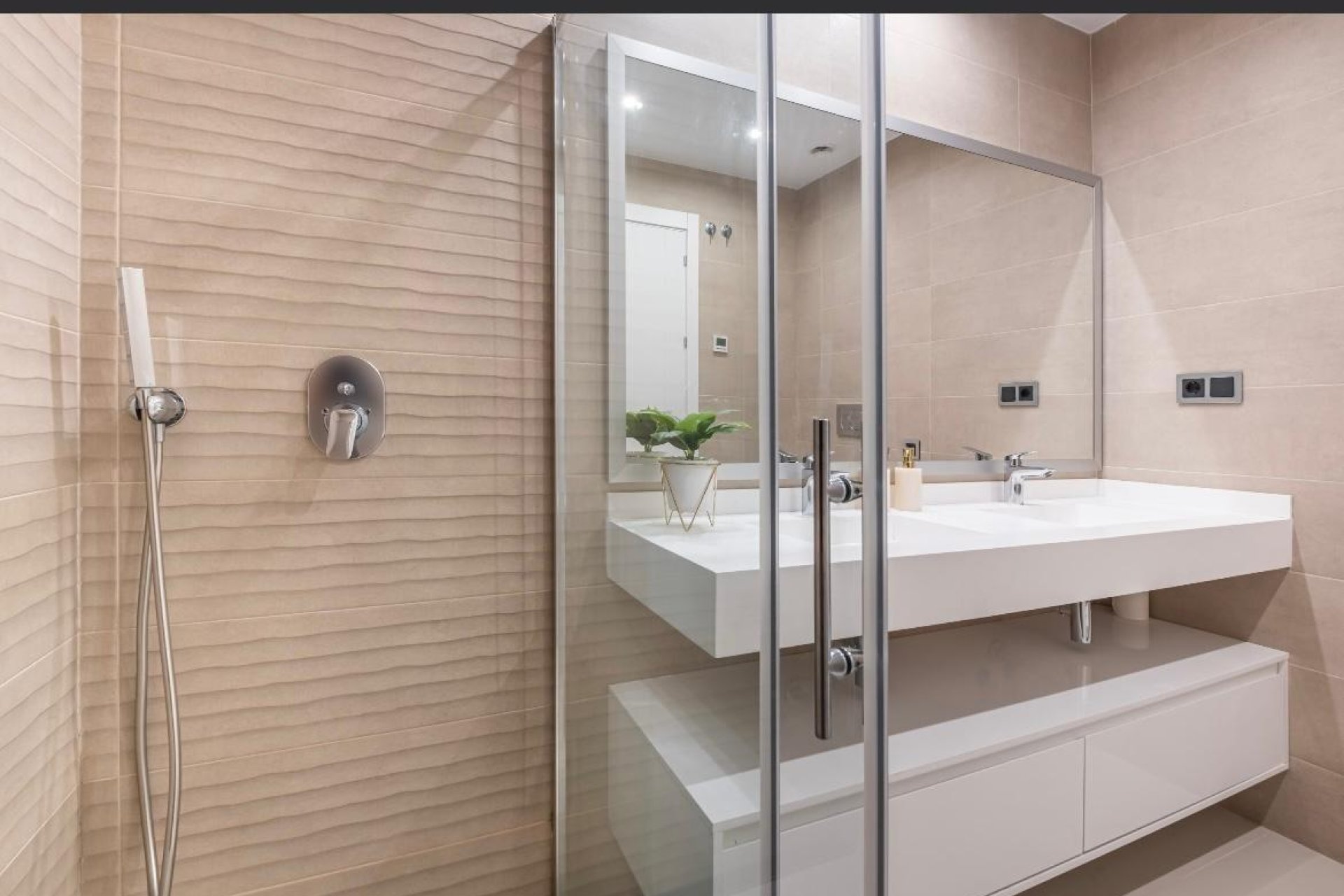 Használt Ingatlanok - Apartman -
Benidorm - Playa de Poniente