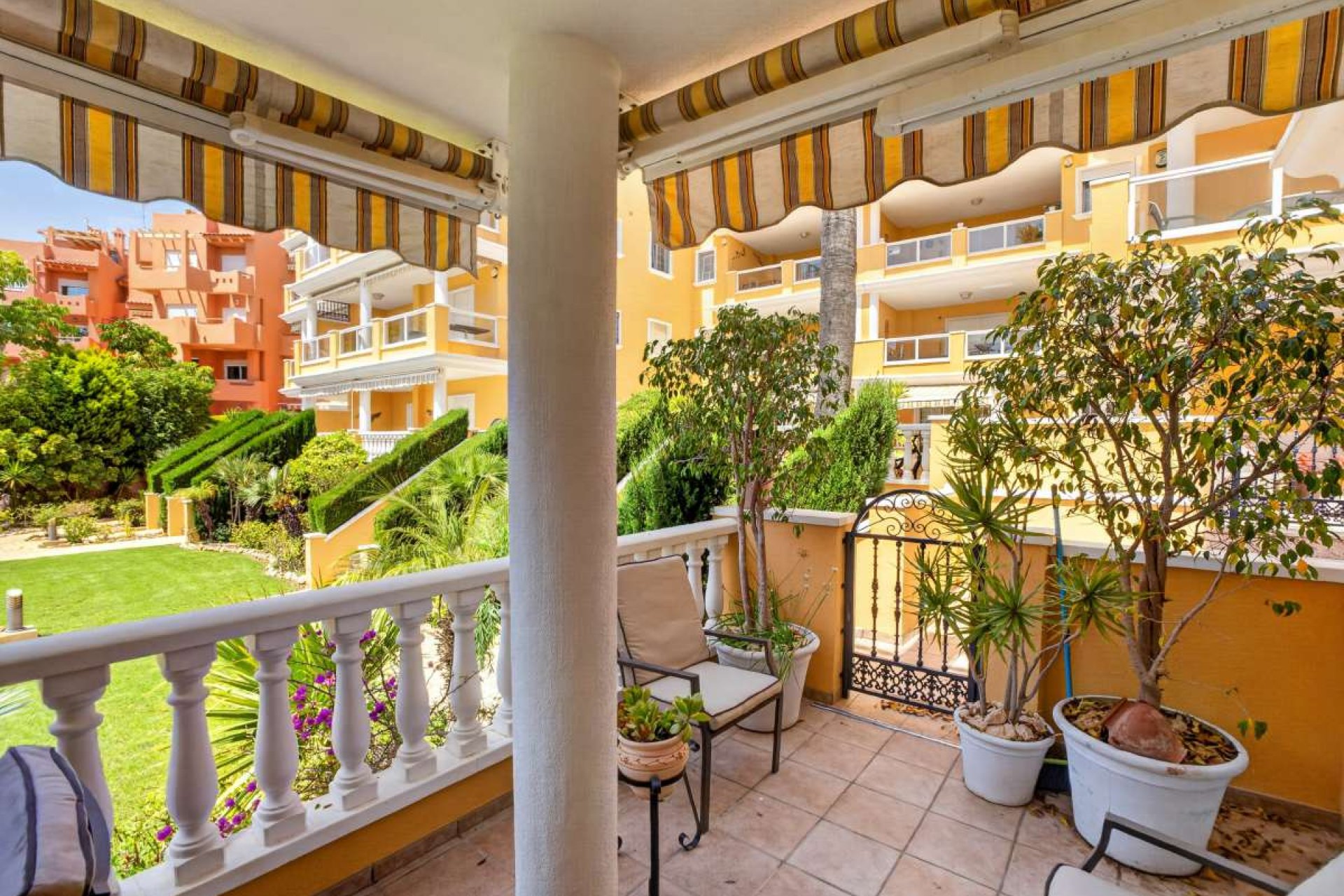 Használt Ingatlanok - Apartman -
Cabo Roig - Costa Blanca