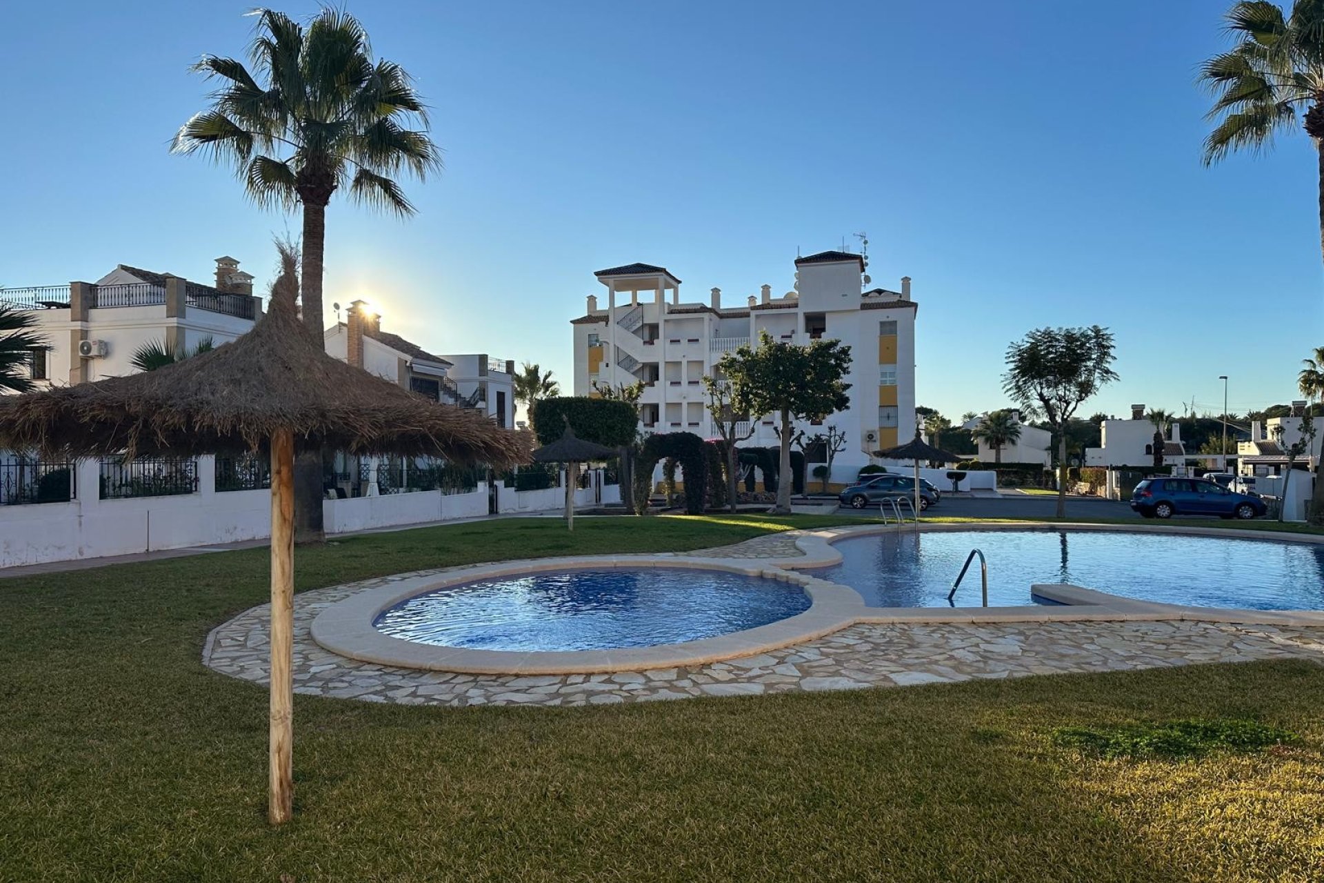 Használt Ingatlanok - Apartman -
Campoamor - Costa Blanca