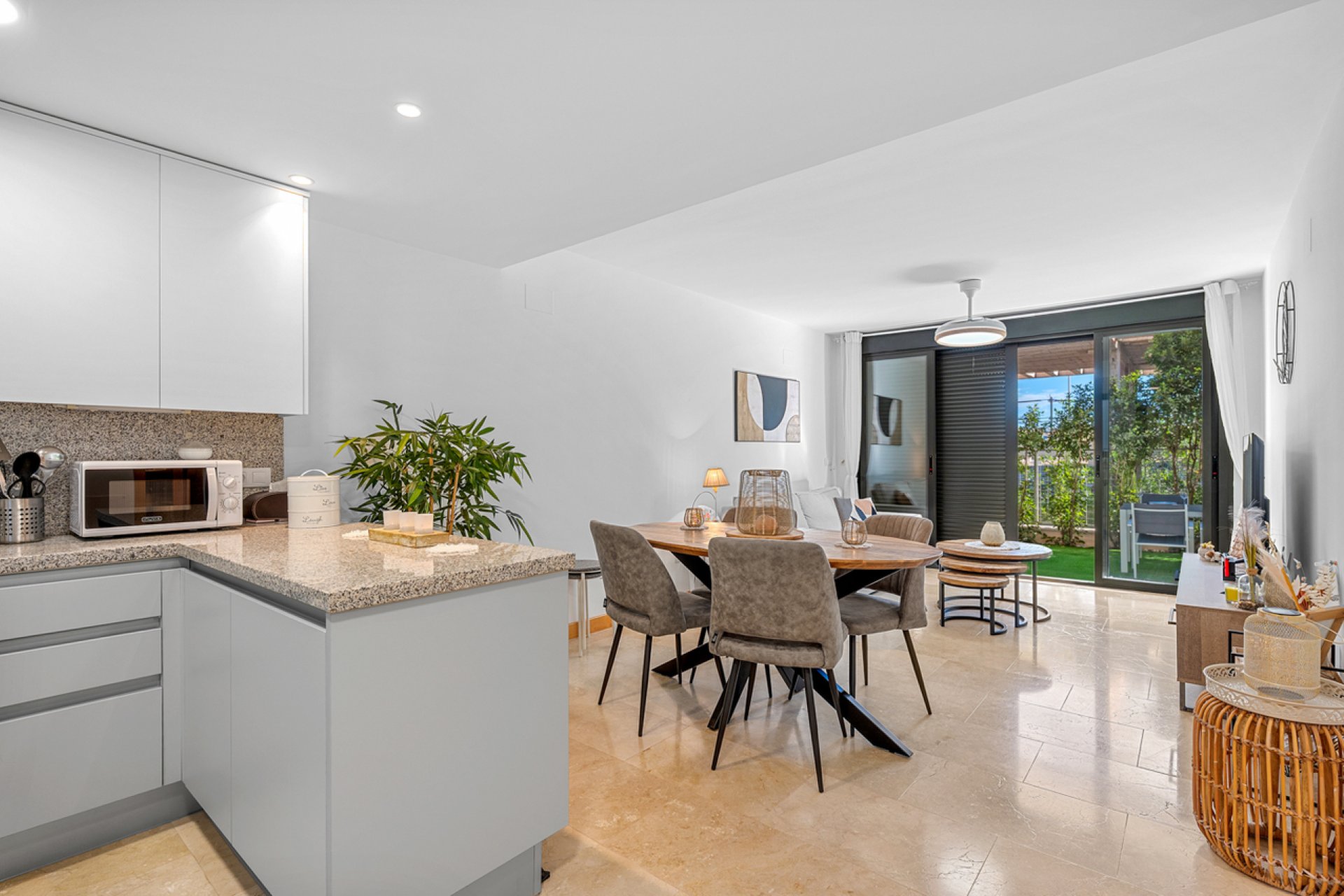 Használt Ingatlanok - Apartman -
Campoamor - Costa Blanca